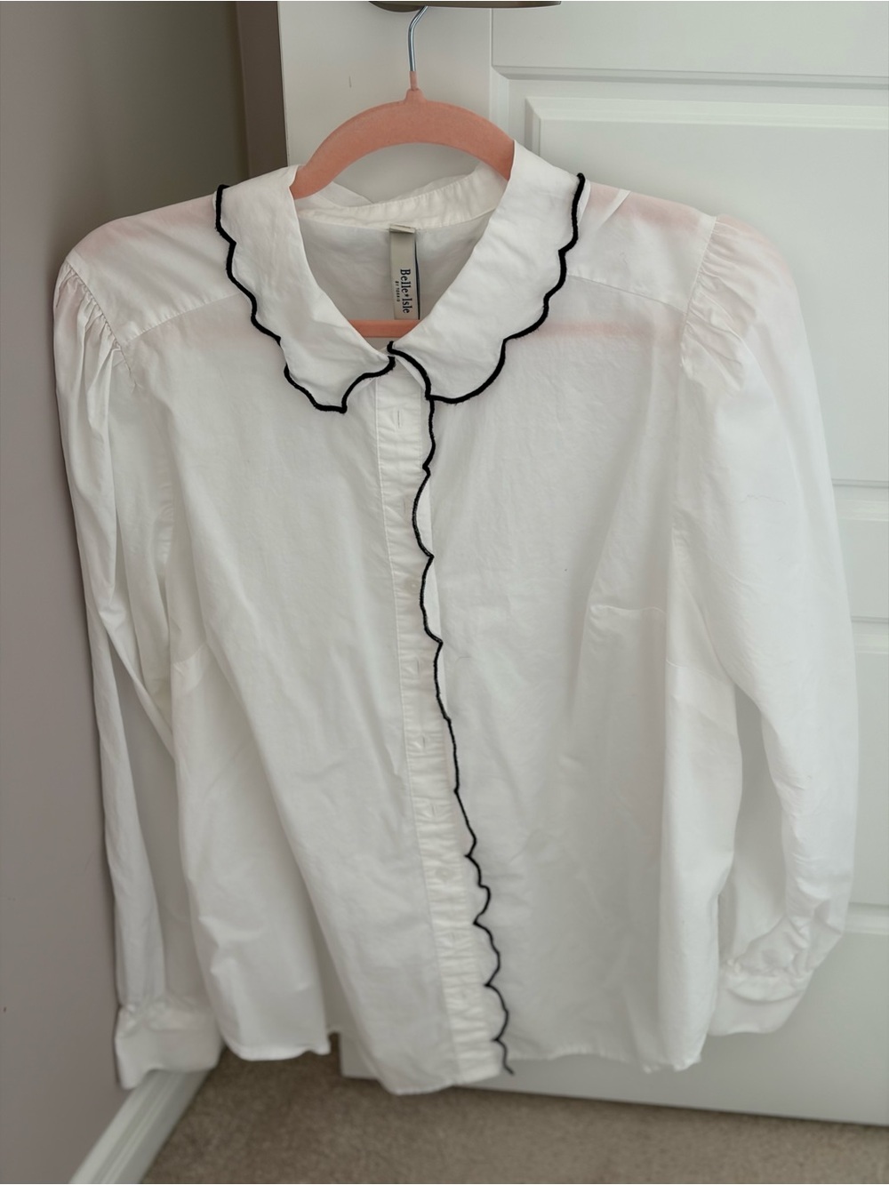 torrid White Button-Down Shirt with Black Scallop Trim
